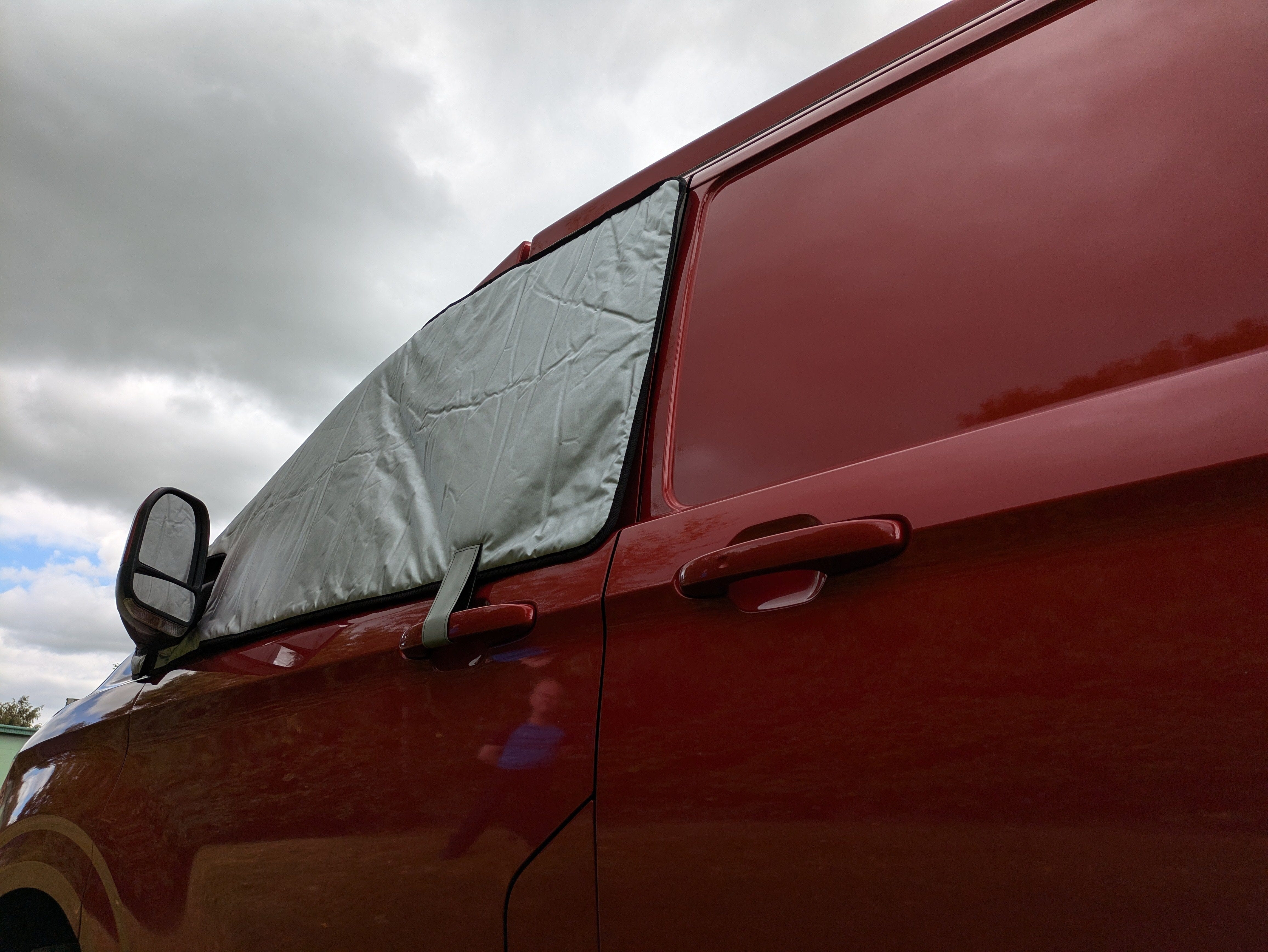 KIRAVANS External Thermal Cab Window Silver Screen - Ford Transit Custom (v710) Designed by Kiravans 